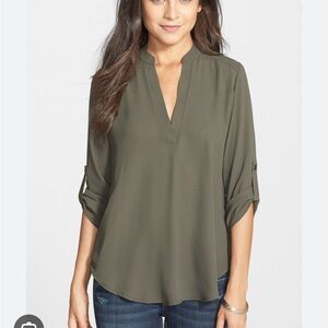 Lush All In Favor Rolled Tab Sleeve in Olive Green